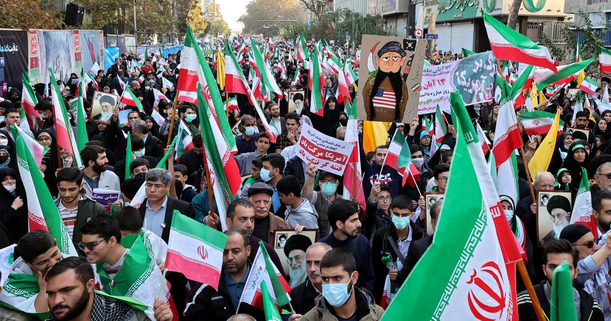 تراجع وول ستريت بعد فشل محادثات السلام بين أمريكا وإيران