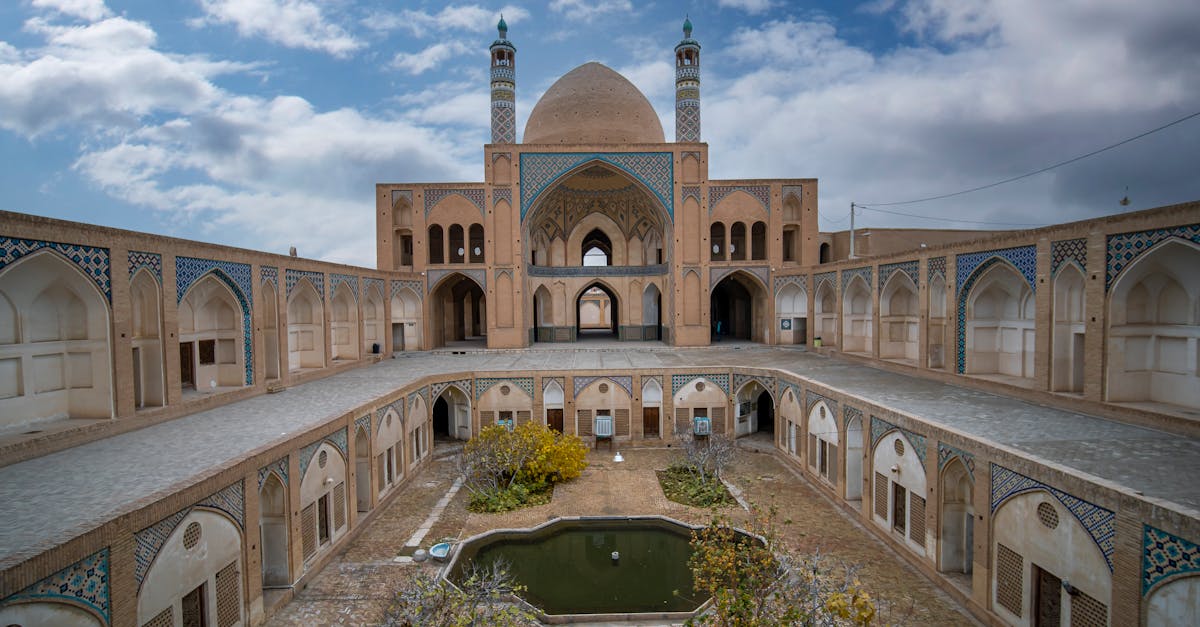 إيران ومفاوضات ترامب: هل تنجح في تخفيف العقوبات؟