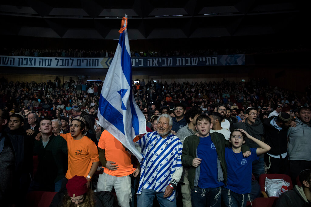 مستوطنون يطالبون بإلغاء اتفاق غزة واستعادة السيطرة