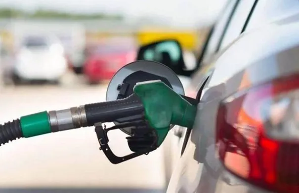 Attendre les nouveaux prix des carburants en Jordanie