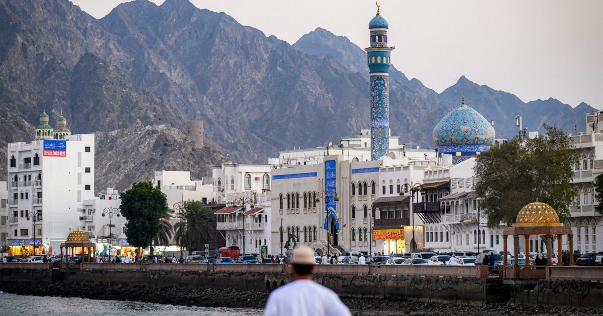 Trump threatens Oman over Iran's position