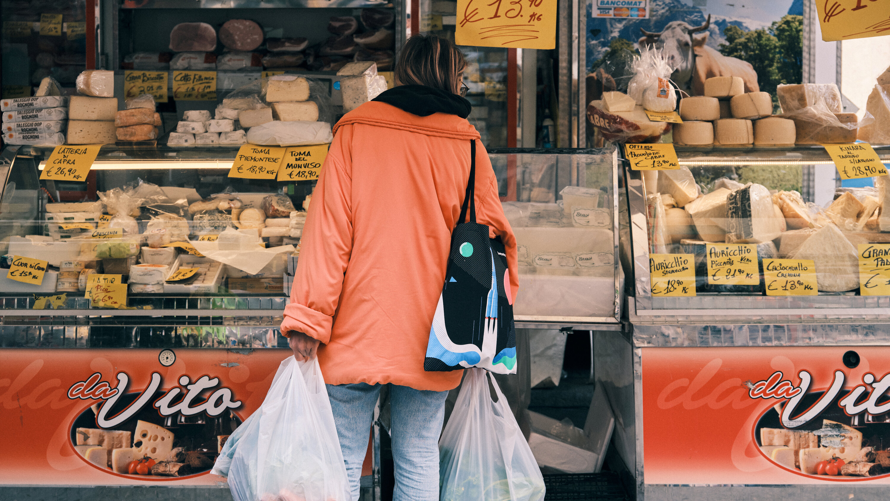 تراجع نمو منطقة اليورو إلى أدنى مستوى في 9 أشهر