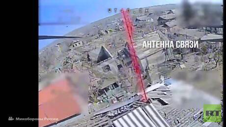 Drones russes ciblent des véhicules militaires ukrainiens