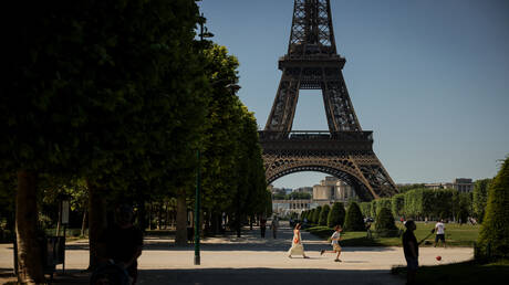 Baisse de la confiance des consommateurs en France 2023