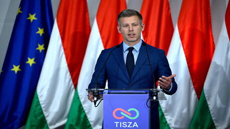 دعوة لمنع مغادرة رجال أعمال مقربين من أوربان