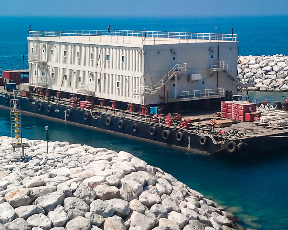 Suspendre les opérations dans une usine pétrochimique à Abou Dhabi