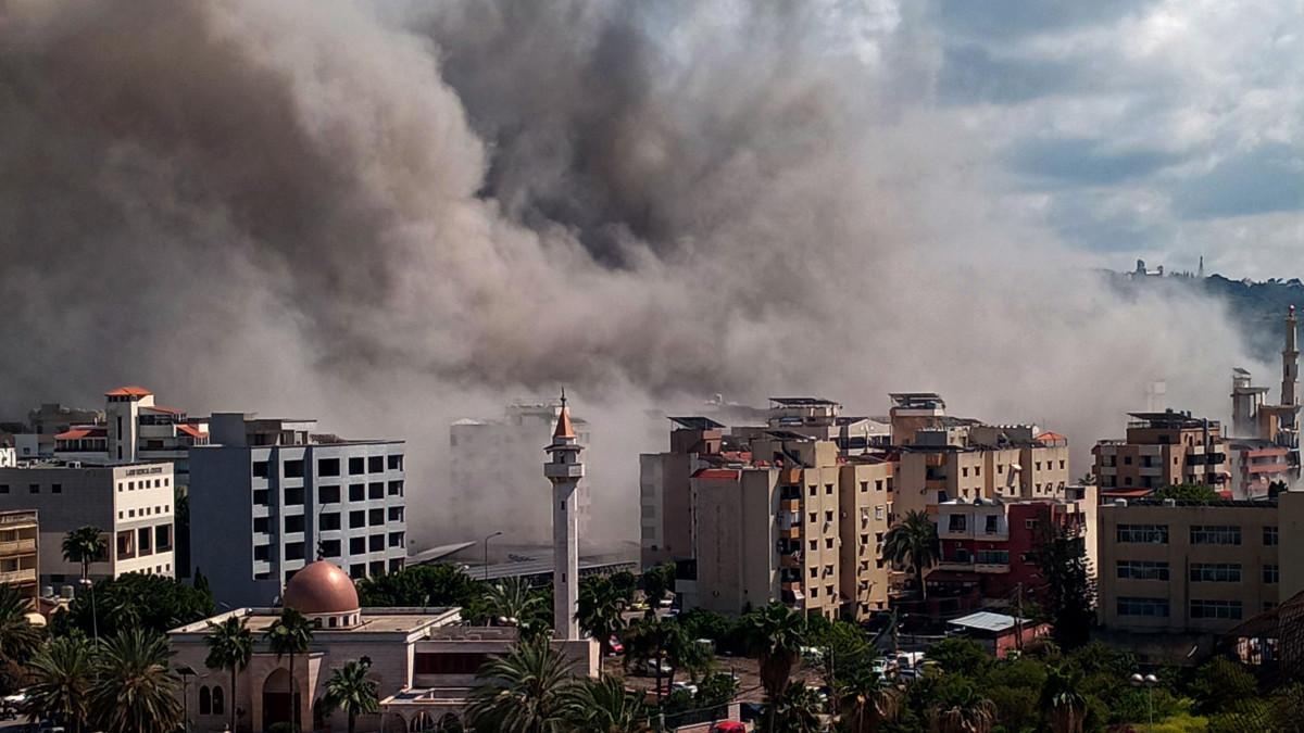 تباين المواقف الأمريكية حول وقف إطلاق النار مع إيران