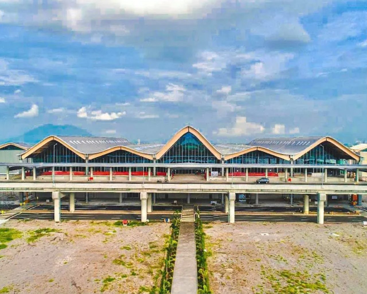 توسعة مطار كلارك الدولي في الفلبين