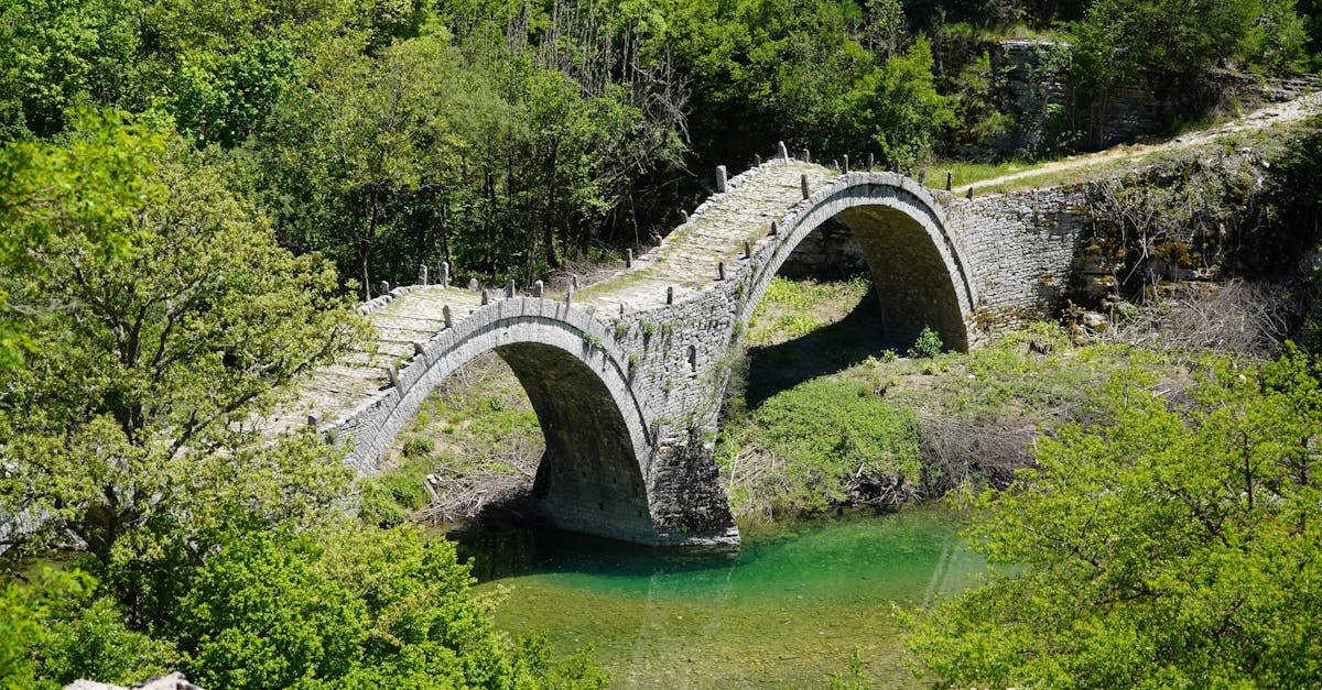 Trump announces destruction of bridge in Iran and its impact