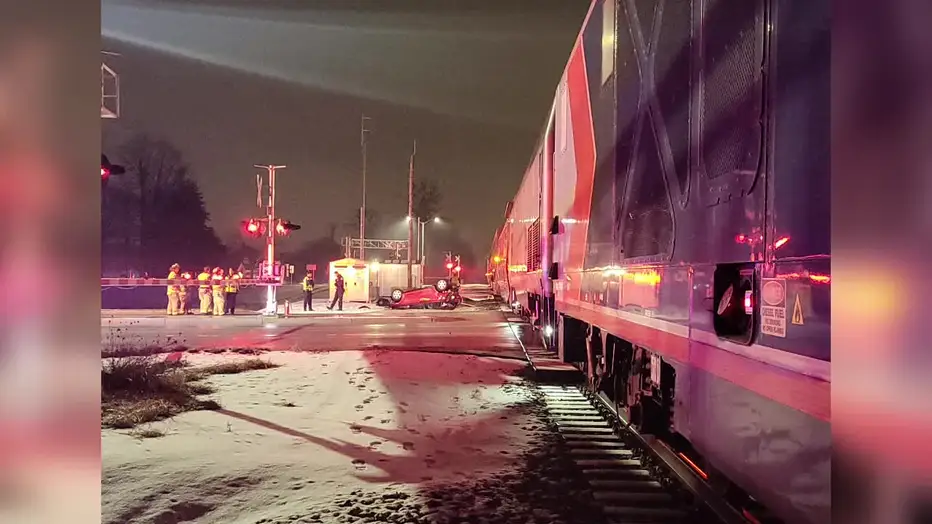 حادث تصادم قطارين في Bekasi