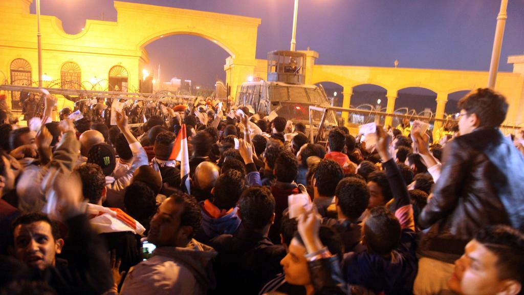 Tödlicher Vorfall im Stadion von Peru führt zu Verletzten