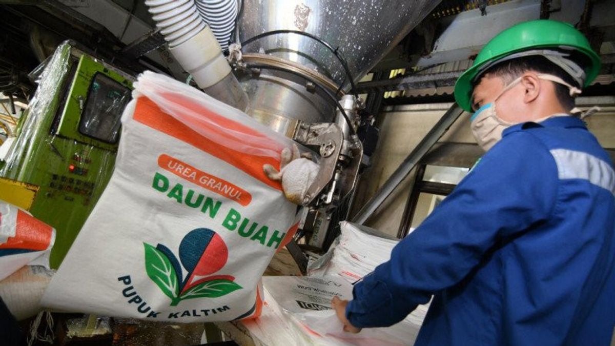 تأمين مخزون الأسمدة المدعومة في إندونيسيا