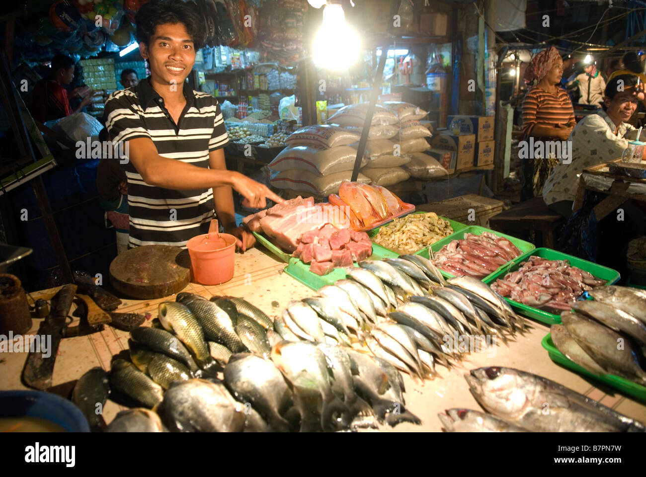 Abfallbewirtschaftung in Jakarta: Krise im Kramat Jati Markt