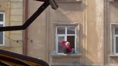 Bizarre Incident in Lviv: Man Appears Naked