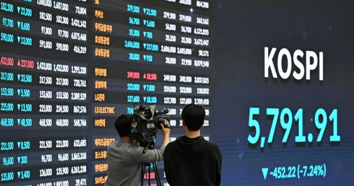 South Korea's Stocks Plunge 9% Leading to Trading Suspension