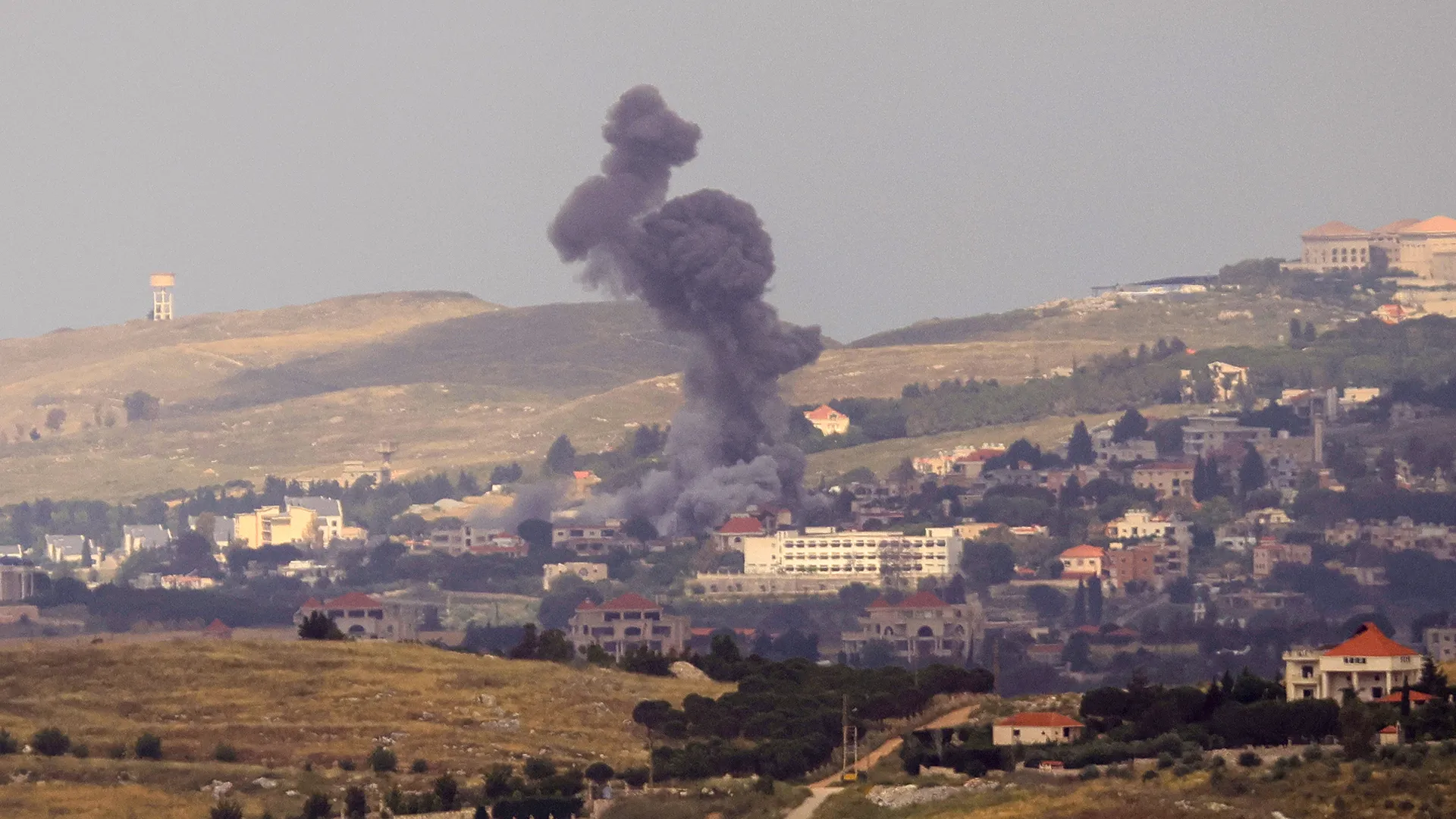 Israels Luftangriffe auf den Süden Libanons