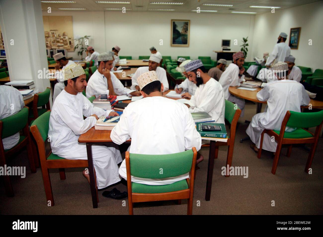 批准约旦留学生缺席及补考机会