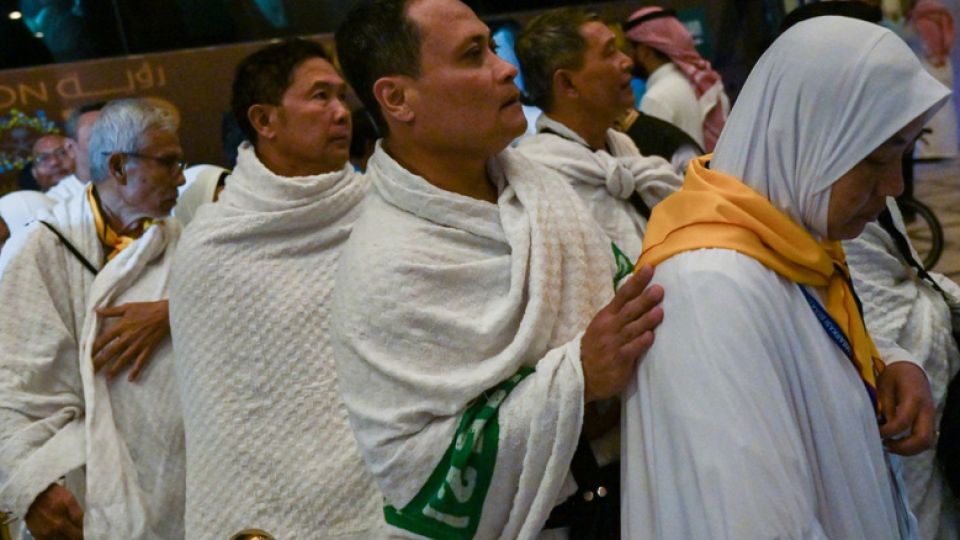 دخول الحجاج الإندونيسيين إلى الروضة الشريفة مجاناً