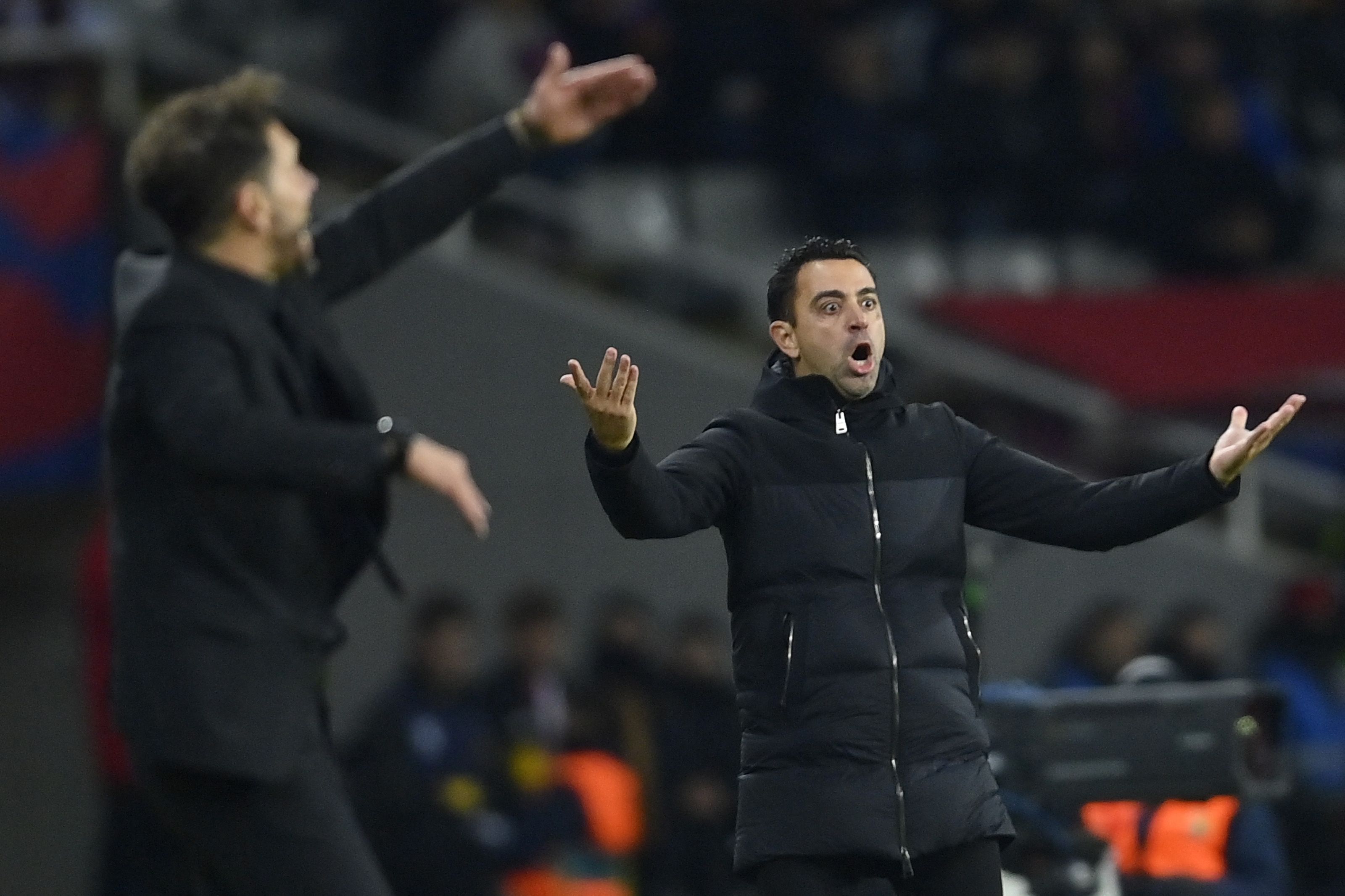 برشلونة وأتلتيكو مدريد: صراع التأهل في دوري الأبطال