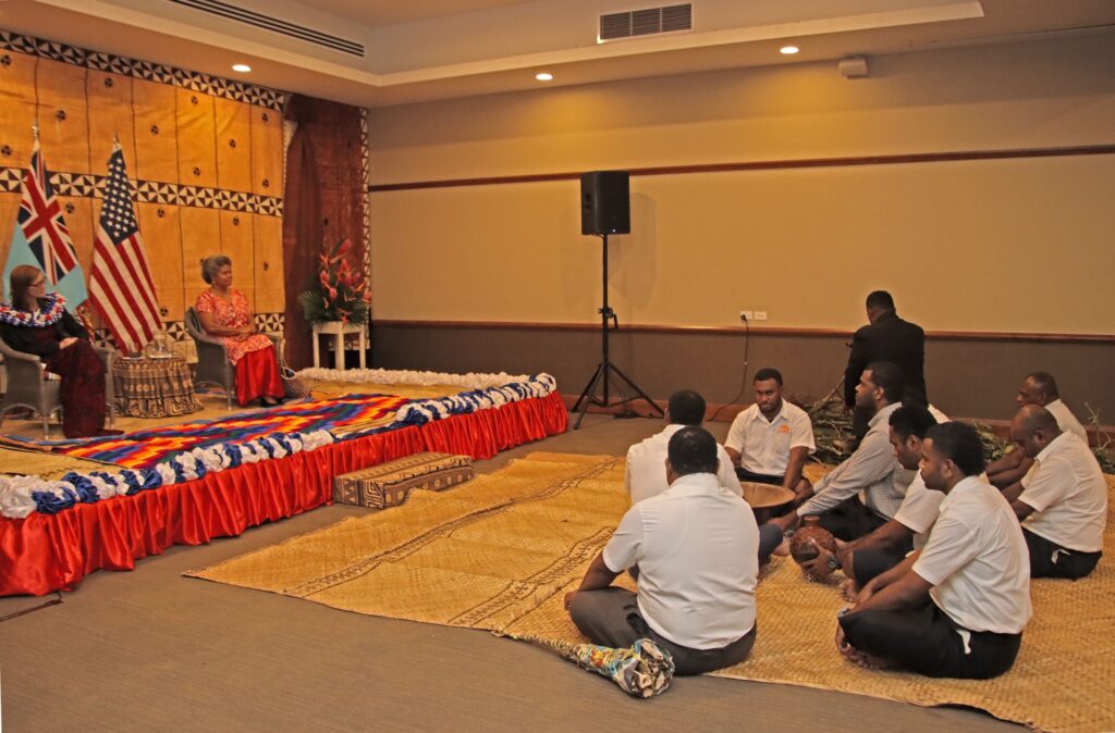 استقبال وكيل وزير التعليم في غونتالو الإندونيسية