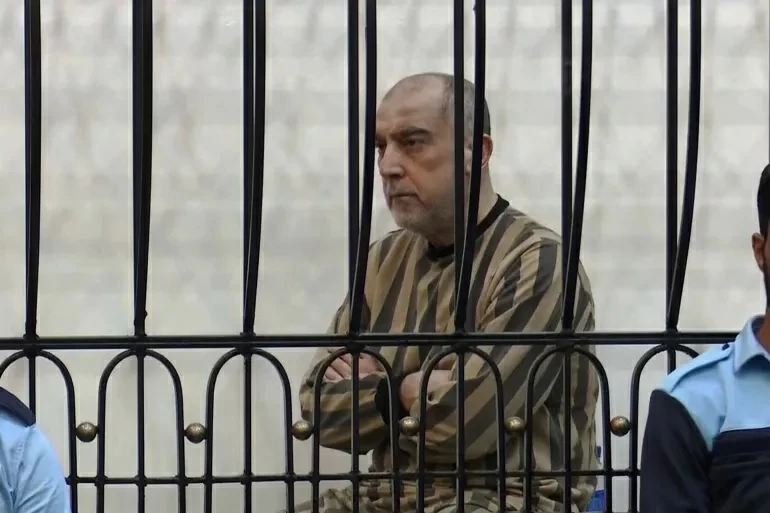محاكمة عاطف نجيب بتهم القتل والتعذيب في درعا