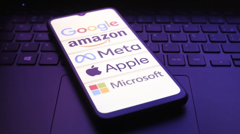 تحول باحثي الذكاء الاصطناعي نحو الشركات الناشئة