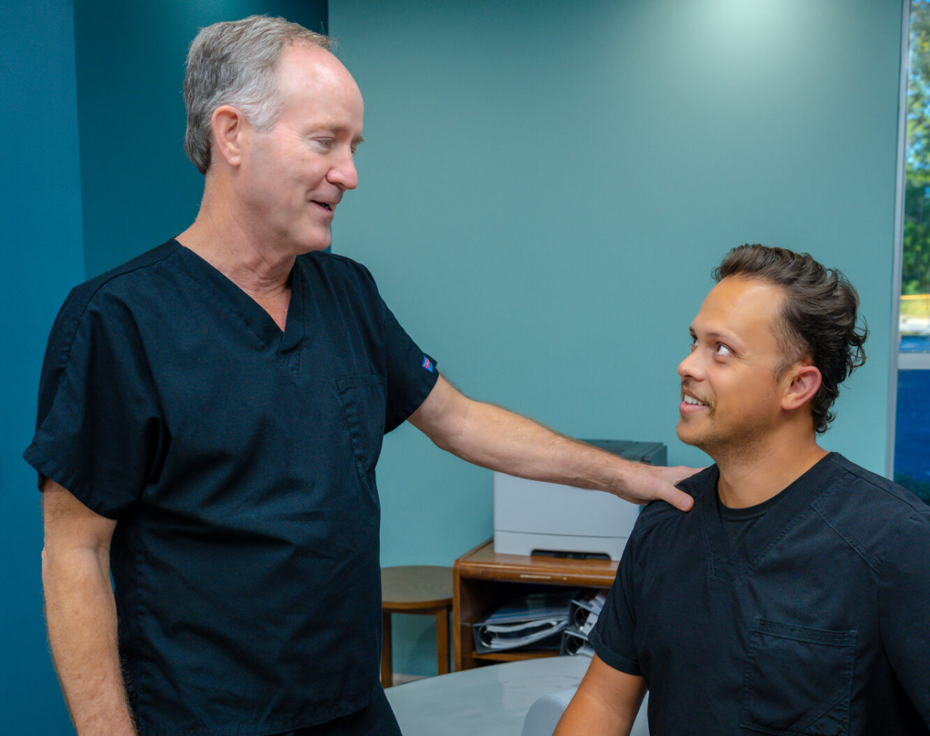 الكشف عن مخاطر الكاتاراكت لدى الشباب