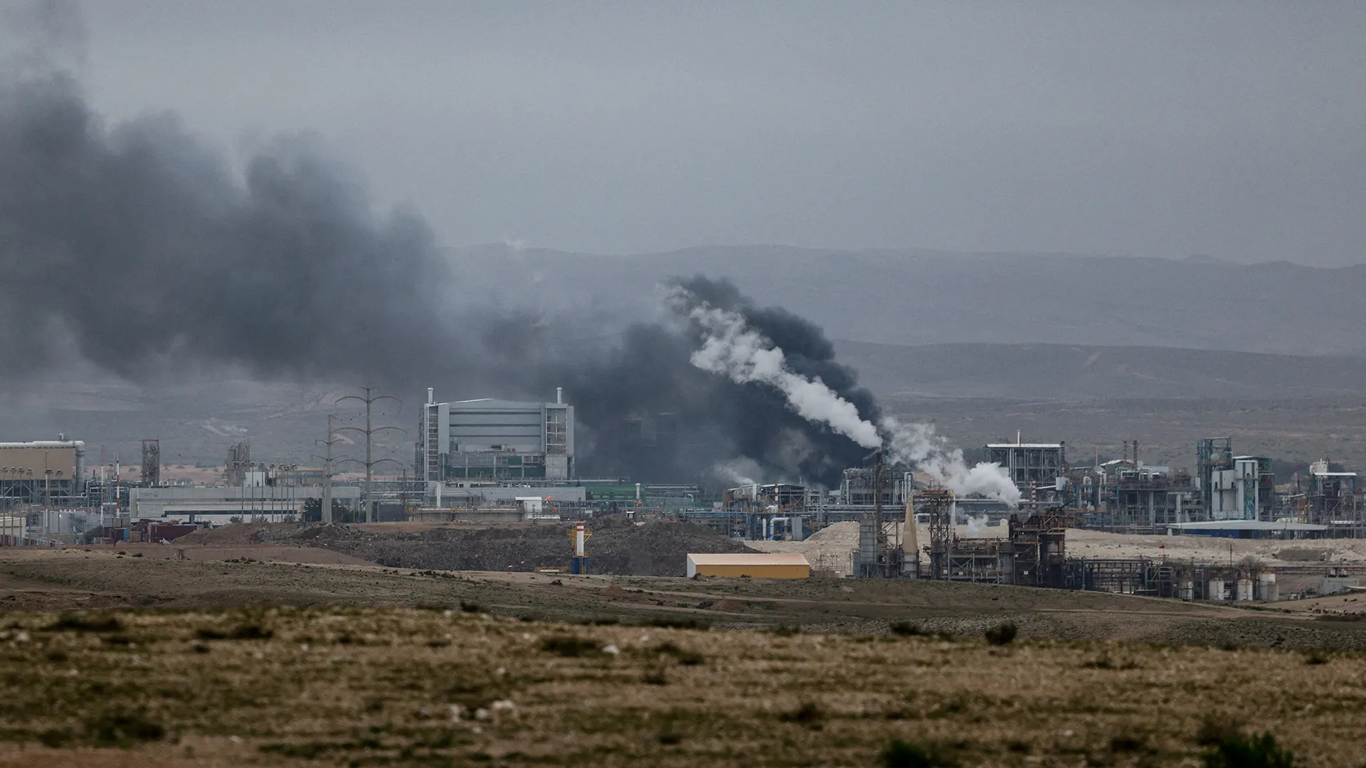 استهداف مصنع أداما: تصعيد التوترات بين إيران وإسرائيل