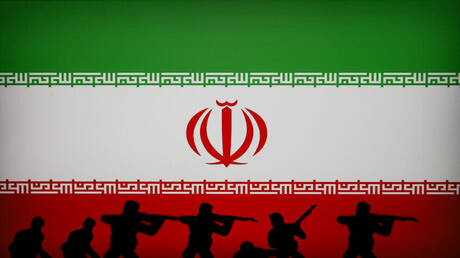 مقتل ضباط إيرانيين في تصدي لطائرات أمريكية