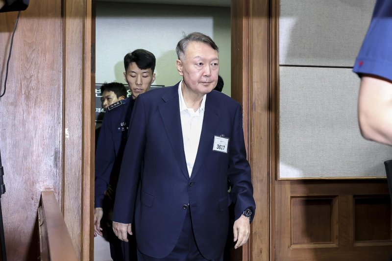 زيادة مدة سجن الرئيس السابق يون في كوريا الجنوبية