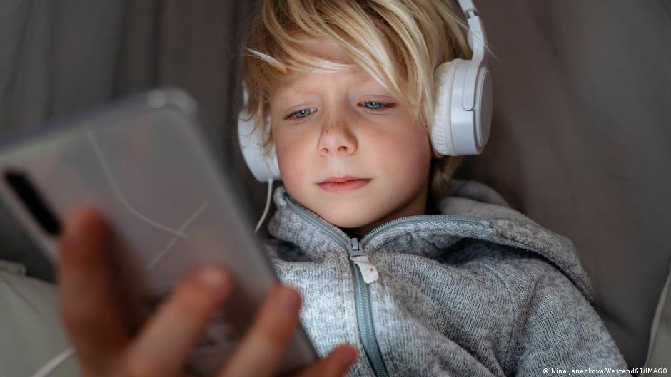 Griechenland: Verbot sozialer Medien für Kinder ab 2027