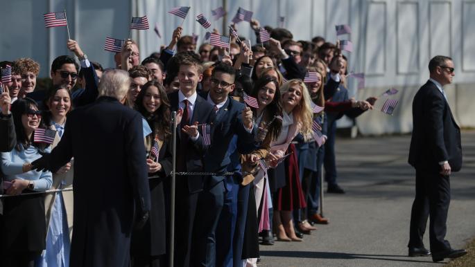 ترامب يواجه تحديات اقتصادية مع ارتفاع أسعار الوقود