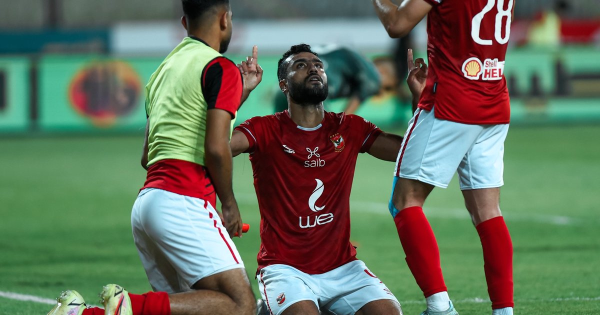 عودة هداف الأهلي قبل مباراة المصري