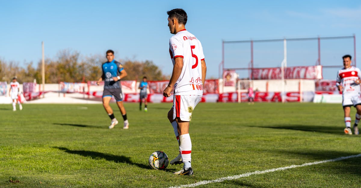 الحسين يتفوق على الأهلي والفيصلي يواصل الضغط