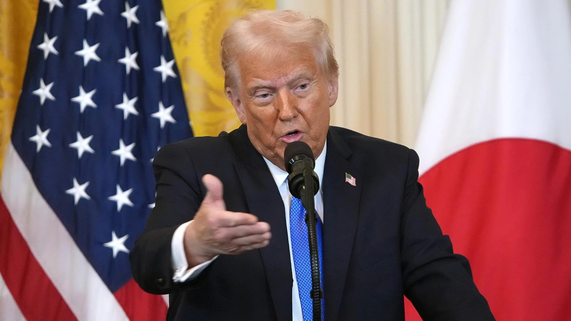 ترامب يدرس تأجيل الهجمات على إيران في حال تقدم المفاوضات