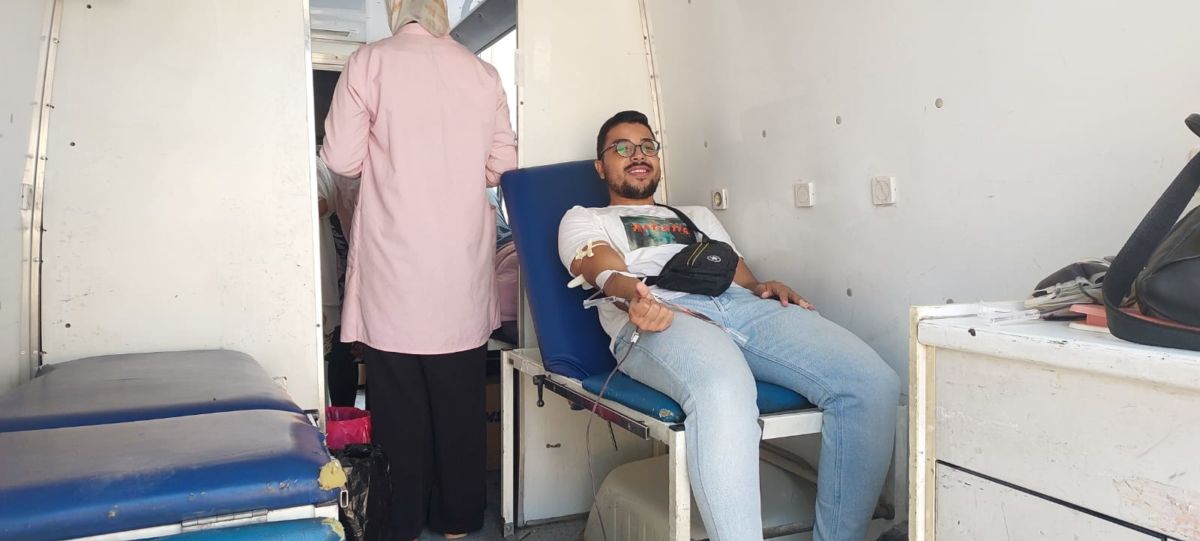 إهداء مكتبة السفير تحسين بشير لبني سويف