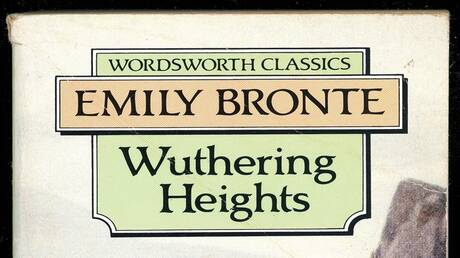 تحويل الكتب إلى أفلام يعزز مبيعات الأدب الروسي