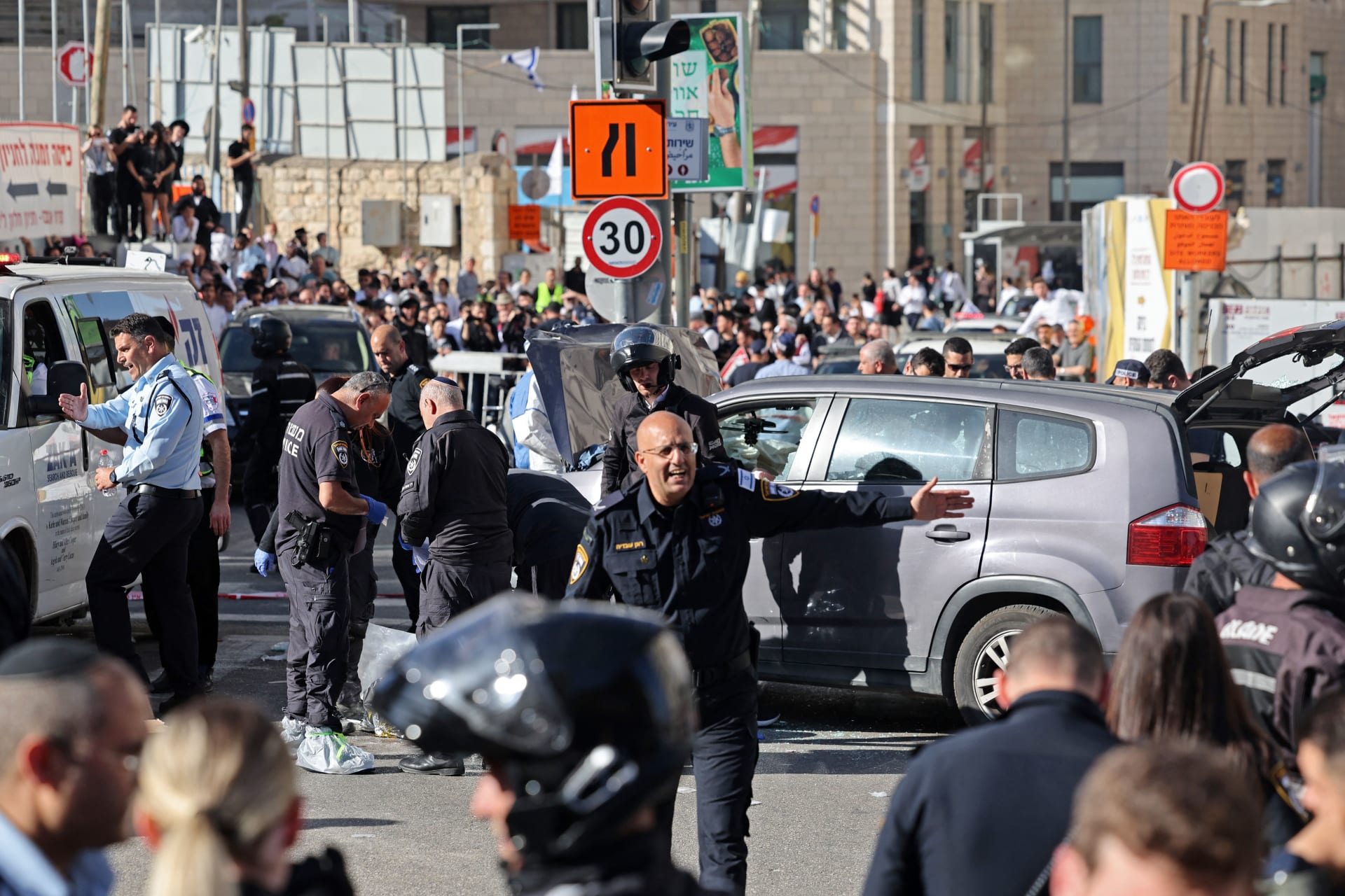 Unfall in Derby verletzt sieben Personen
