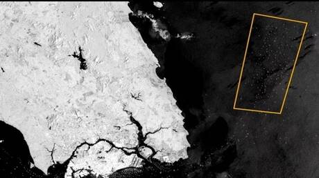 محطة عائمة لتبييض النفط الإيراني في ماليزيا