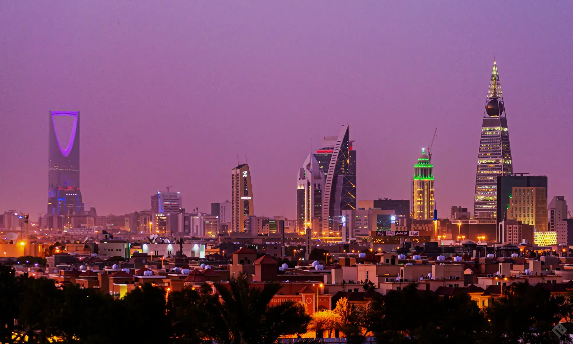 مساهم رئيسي في عقارات السيف يشتري 144.5 ألف سهم