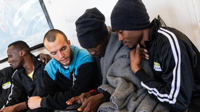 أحكام بالسجن لمهربي بشر في ليبيا