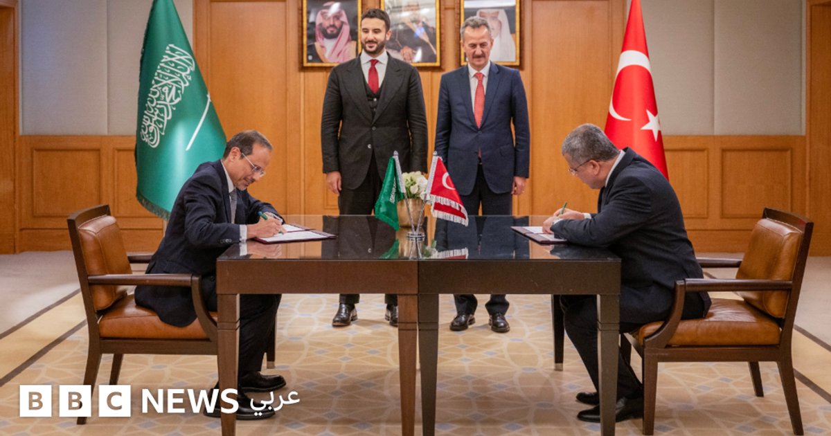 اجتماع وزراء خارجية تركيا والسعودية ومصر وباكستان