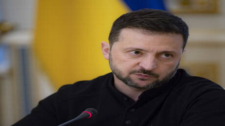 زيلينسكي يستعد لمفاوضات ثلاثية في أذربيجان