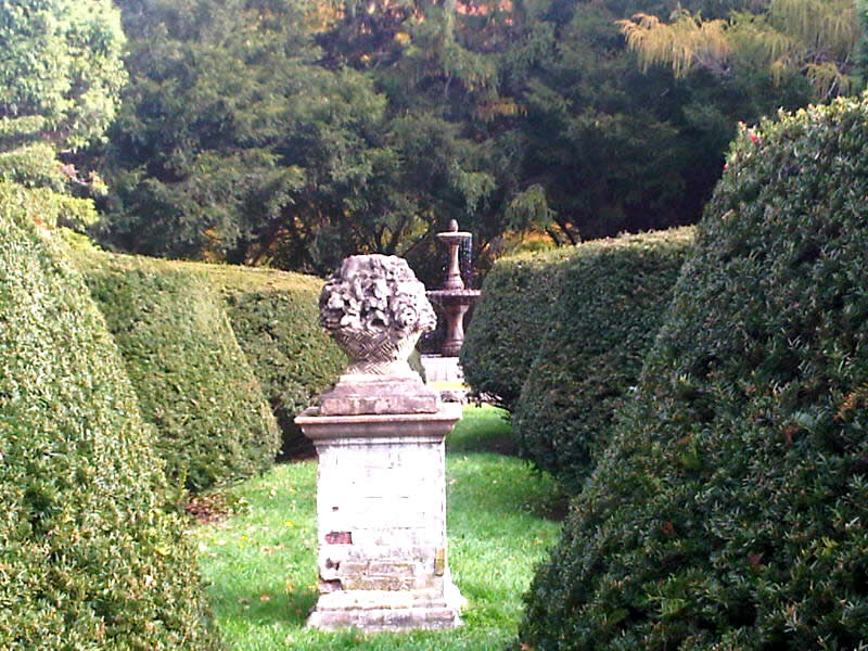 Sell Chelsea Palace for Over £275 Million