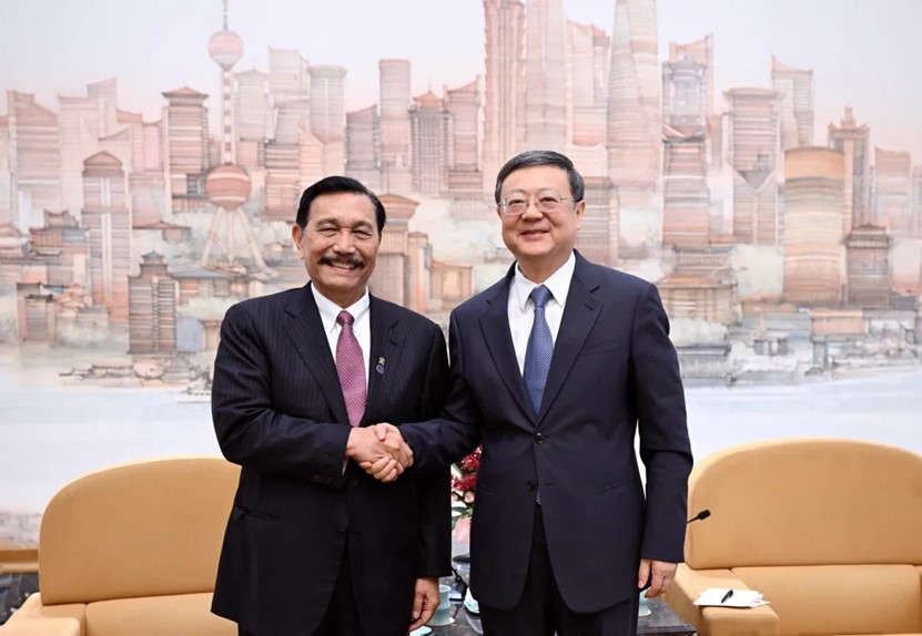 تعزيز التعاون بين جاوة الشرقية والصين