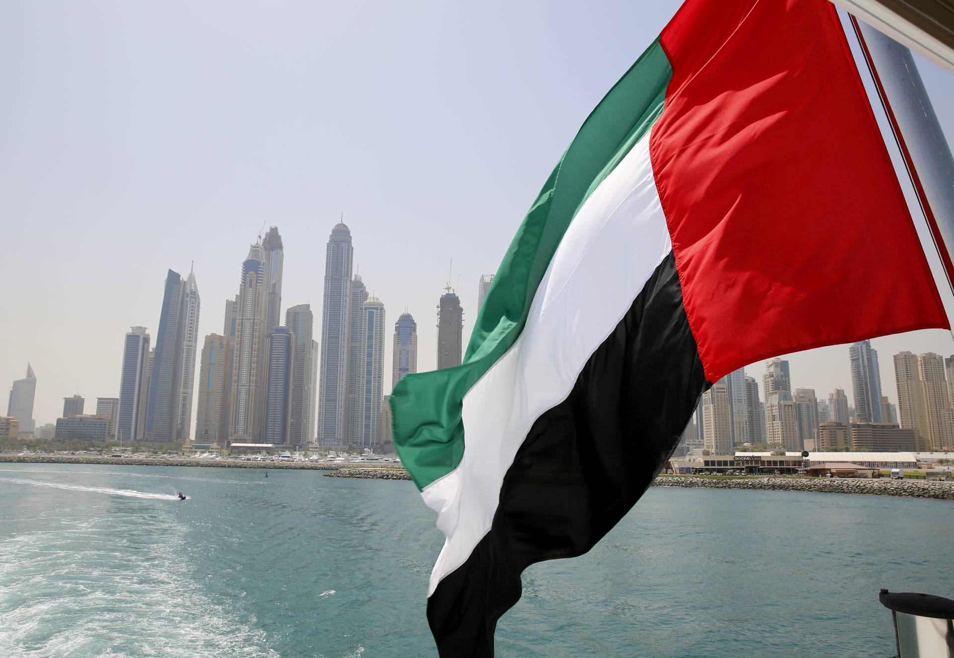 توقعات الطقس في الإمارات: أجواء معتدلة ودرجات حرارة مرتفعة