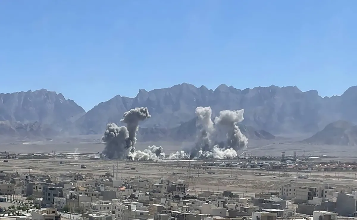 Explosionen in Teheran und Luftangriffe auf Militärstandorte