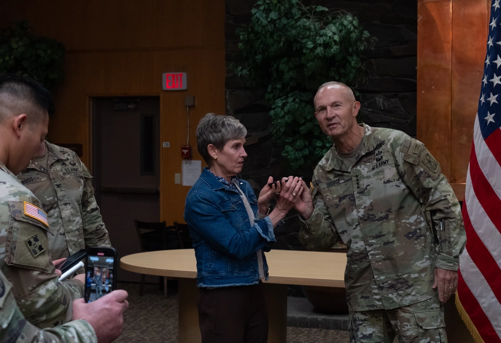 إقالة الجنرال راندى جورج وتأثيرها على القيادة العسكرية الأمريكية