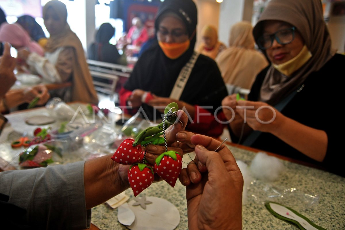 مشروع رقمي لتعزيز التعاونيات في بوجور الإندونيسية