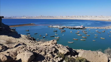 إيران ترد على العقوبات الأمريكية